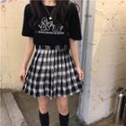 Short-sleeve Printed T-shirt / Plaid A-line Mini Pleated Skirt