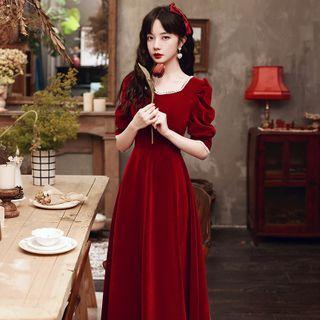 Elbow-sleeve Square-neck Velvet A-line Maxi Dress