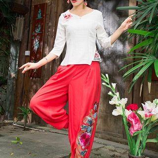 Flower Embroidered 3/4 Sleeve T-shirt