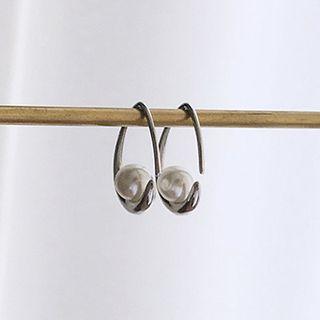 Faux Pearl Droplet Earring