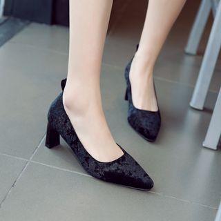 Ankle-tie Pointy-toe Velvet Pumps
