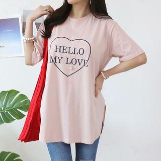 Round-neck Slit-side Letter Print T-shirt