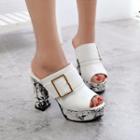 Buckled Peep Toe Chunky Heel Platform Sandals