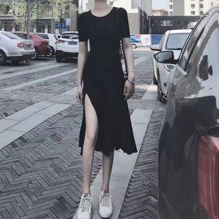 Slit-side Short Sleeve Midi Dress