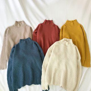Mock-neck Wave Hem Sweater