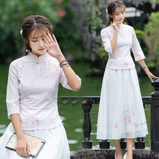 Embroidered Short-sleeve Hanfu Top