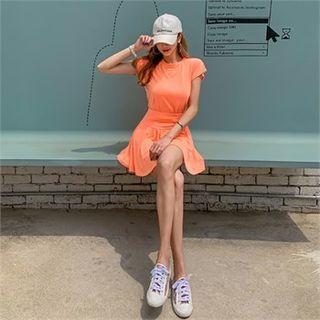Set: Cap-sleeve T-shirt + A-line Skort