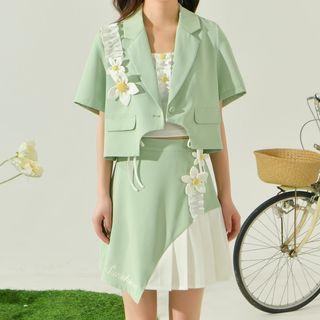 Short-sleeve Floral Accent Button Jacket / Mini Skirt