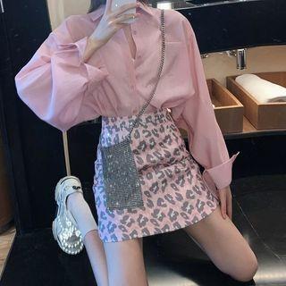 Plain Shirt / Leopard Print Mini A-line Skirt / Set