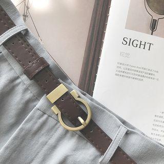 Round Buckled Faux Leather Belt