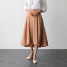 Dip-back Midi Flare Skirt