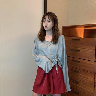Long-sleeve Drawstring T-shirt / Wide-leg Shorts
