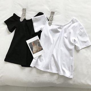 Short-sleeve Asymmetric Cold Shoulder Rhinestone Strap T-shirt