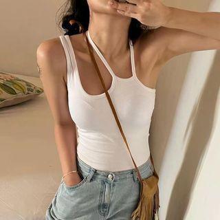 Halter Scoop Neck Plain Crop Top