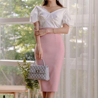 Set: Off-shoulder Blouse + Pencil Skirt