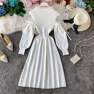 Lantern-sleeve Midi Knit Pleated Dress