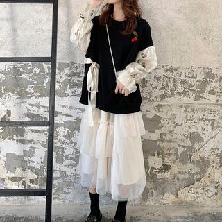 Color Block Pullover / A-line Midi Skirt