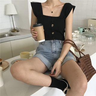 Buttoned Slim-fit Sleeveless Top