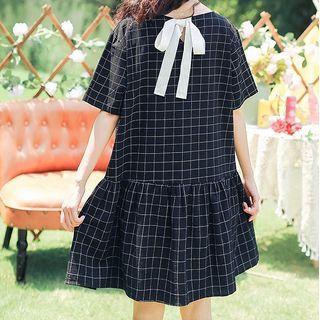 Plaid Short-sleeve Shift Dress Window Pane - Black - One Size