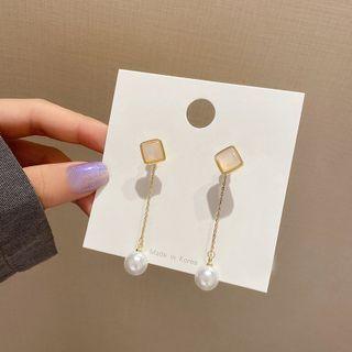 Faux Pearl Drop Earring A202 - 1 Pair - Gold & White - One Size