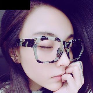 Studded Square Glasses
