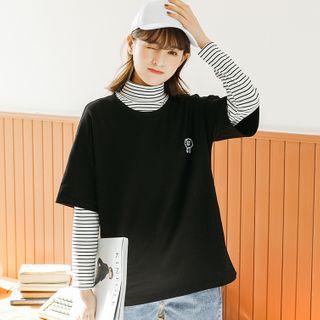Embroidered Elbow-sleeve T-shirt / Striped Long-sleeve T-shirt / Set
