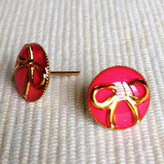 Resin Ribbon Earrings (pink) One Size