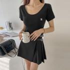 Scoop-neck Embroidered T-shirt