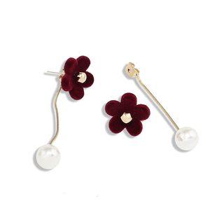Floral Beaded Ear Stud