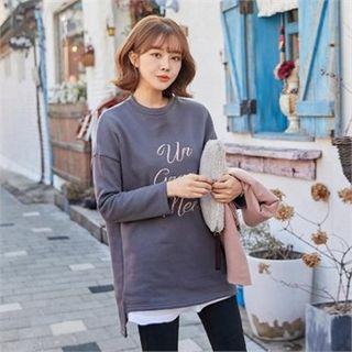 Letter-embroidered Dip-back T-shirt