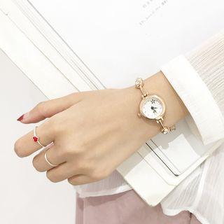 Embellished Retro Bracelet Watch