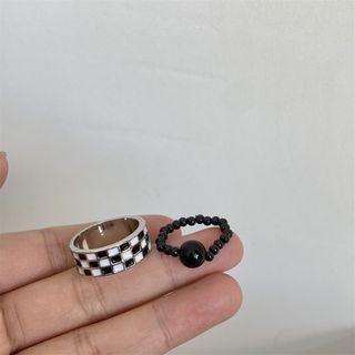 Set Of 2: Bead Alloy Ring + Checker Alloy Ring 2 Pcs - Black & White - One Size