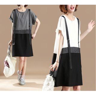 Elbow-sleeve Paneled A-line T-shirt Dress