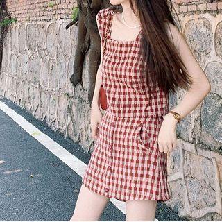 Set: Sleeveless Plaid Blouse + Mini Pencil Skirt
