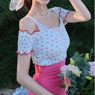 Short-sleeve Off-shoulder Cherry Print Slim-fit Crop Top / Plain Lace Trim Tank Top