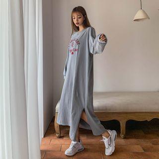 Letter-printed Slit-side Maxi Pullover Dress