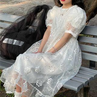 Short-sleeve Mesh Floral Dress White - One Size