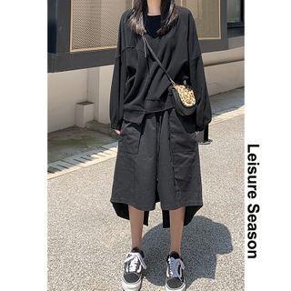 Asymmetric Loose-fit T-shirt
