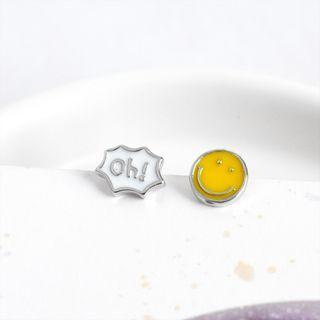 Smiley Face Mismatch Ear Stud 1 Pair - Earrings - One Size