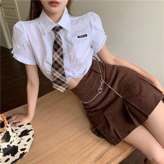 Short-sleeve Cropped Shirt / A-line Skirt / Plaid Neck Tie / Set