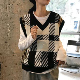 Crew-neck Long-sleeve T-shirt / Plaid Knit Vest / Plain Wide-leg Pants