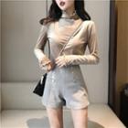 Turtleneck Long-sleeve T-shirt / High Waist Shorts