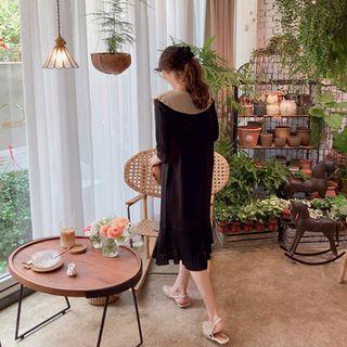Contrast-trim Pleated-collar Dress