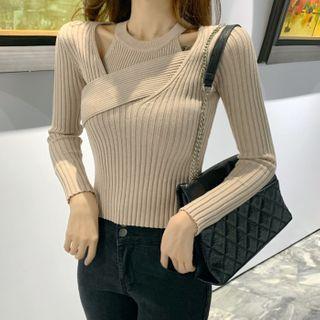 Set: Long-sleeve Knit Top + Halter Neck Top