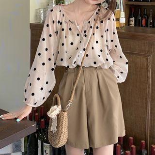 Balloon-sleeve Dotted Blouse / High-waist Wide-leg Shorts