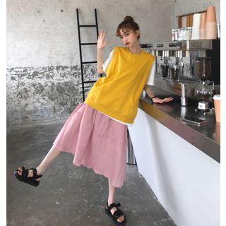 Plain Vest / A-line Midi Skirt