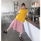 Plain Vest / A-line Midi Skirt
