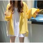 Loose-fit Light Shirt / V-neck T-shirt