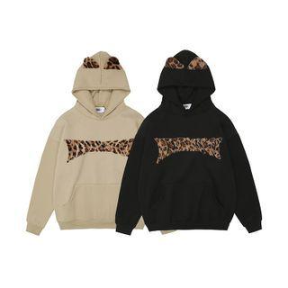 Ear Accent Hood Lettering Sweatshirt