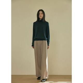 Turtleneck Raglan-sleeve Top